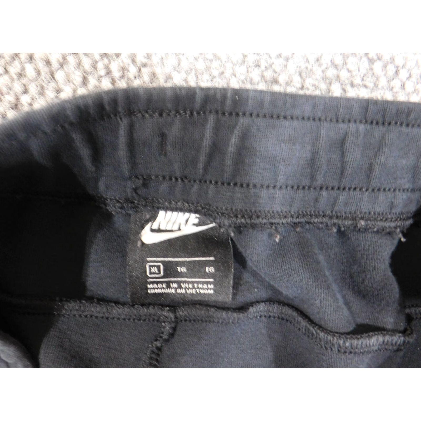 Nike Nike Sweatpants XL Mens Black Joggers Tech Retro Stretch Performance Activewear Size US 36 / EU 52 - 7 Thumbnail