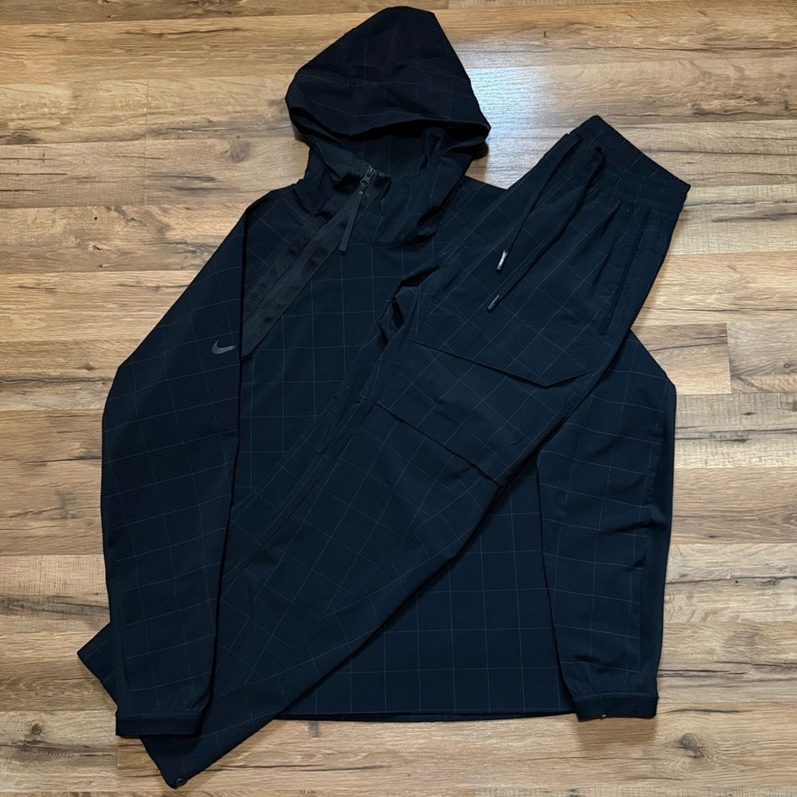 Nike Nike Tech Pack Woven Grid Sweatpants Sweatshirt Matching Set Size US M / EU 48-50 / 2 - 1 Thumbnail