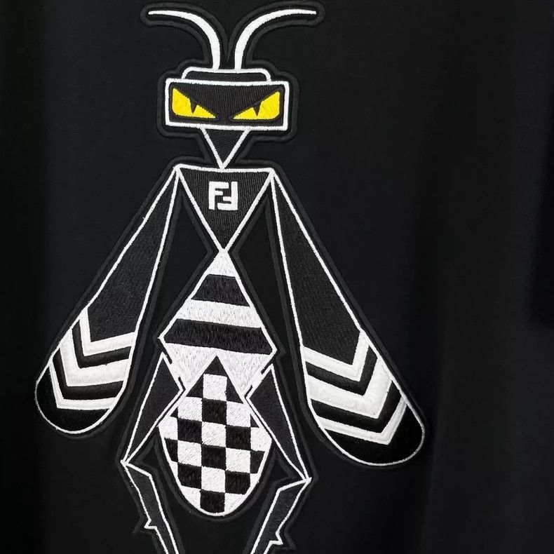 Fendi Fendi Embroidered Insect Short Sleeve TShirt Size US L / EU 52-54 / 3 - 4 Thumbnail
