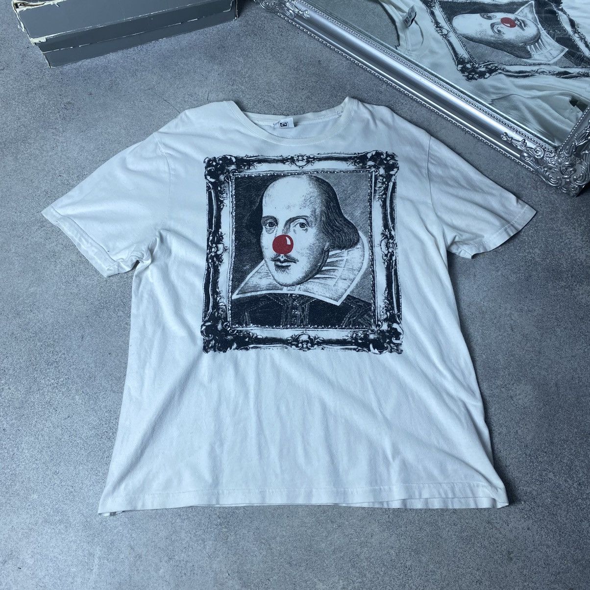 Vivienne Westwood Vivienne Westwood T-shirt big logo tee Size L Size US L / EU 52-54 / 3 - 1 Thumbnail