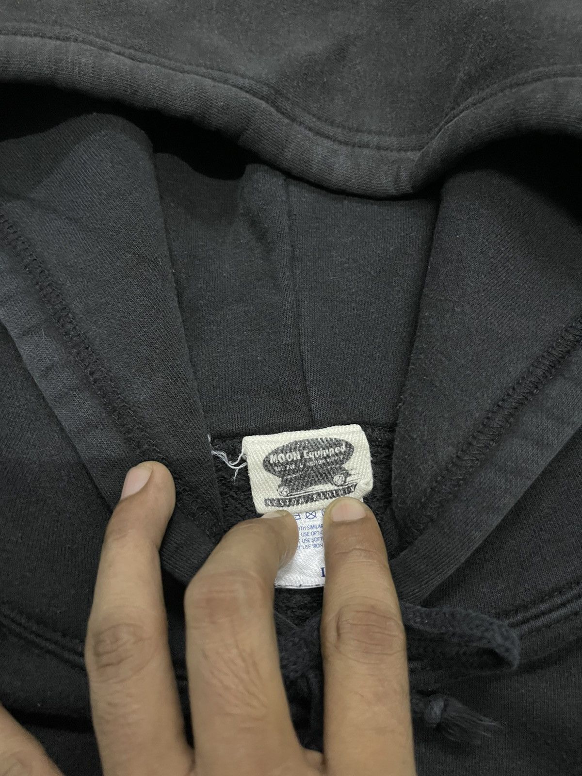 Japanese Brand 2000s MOONEYES BANDANA CROSS DESIGN RARE PULLOVER HOODIE Size US M / EU 48-50 / 2 - 8 Thumbnail