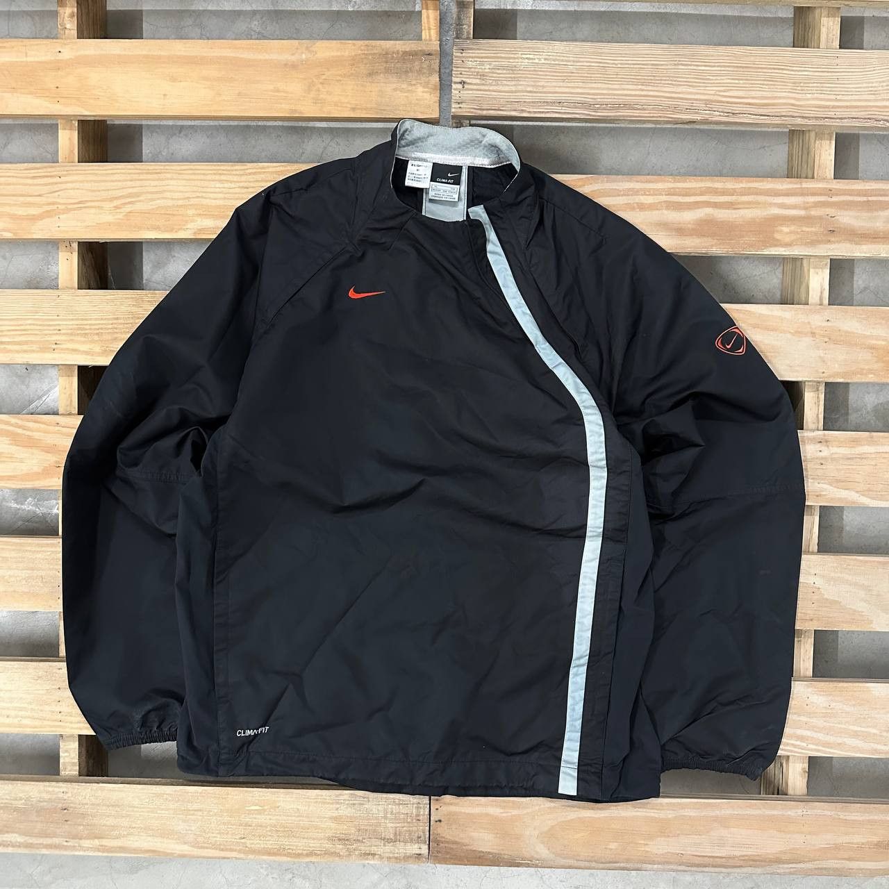 Nike Vintage Nike Total90 Clima-Fit Football Jacket Size US S / EU 44-46 / 1 - 1 Thumbnail