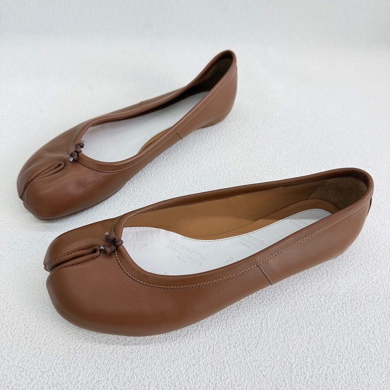 Maison Margiela Maison Margiela Tabi Leather Ballet Flats Size 35 Size US 5 / IT 35 - 1 Thumbnail