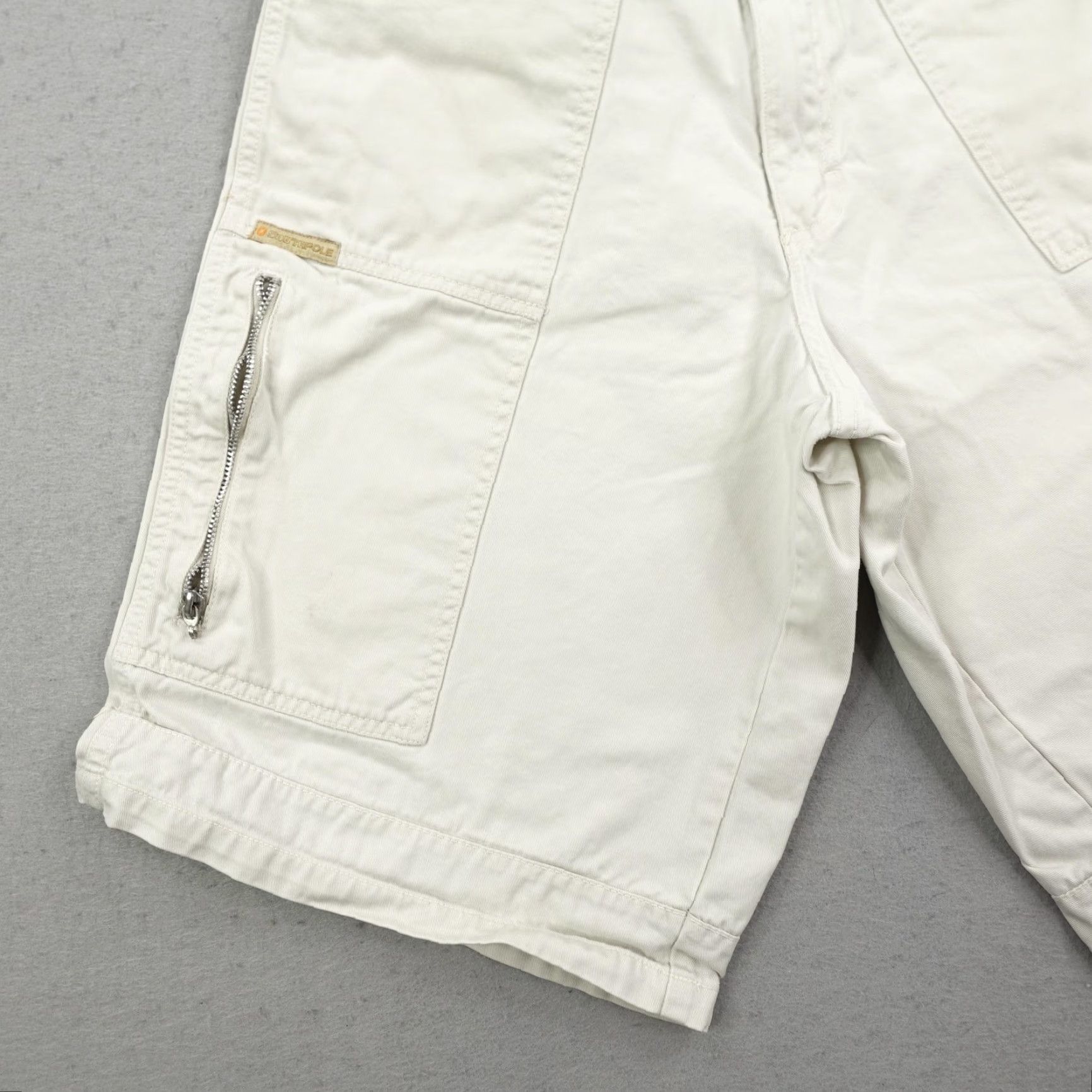 Southpole VINTAGE Southpole Shorts Men 32 Light Beige Cargo Baggy Loose Skater Hip Hop Y2K Mens hard to tract? Size US 32 / EU 48 - 4 Thumbnail