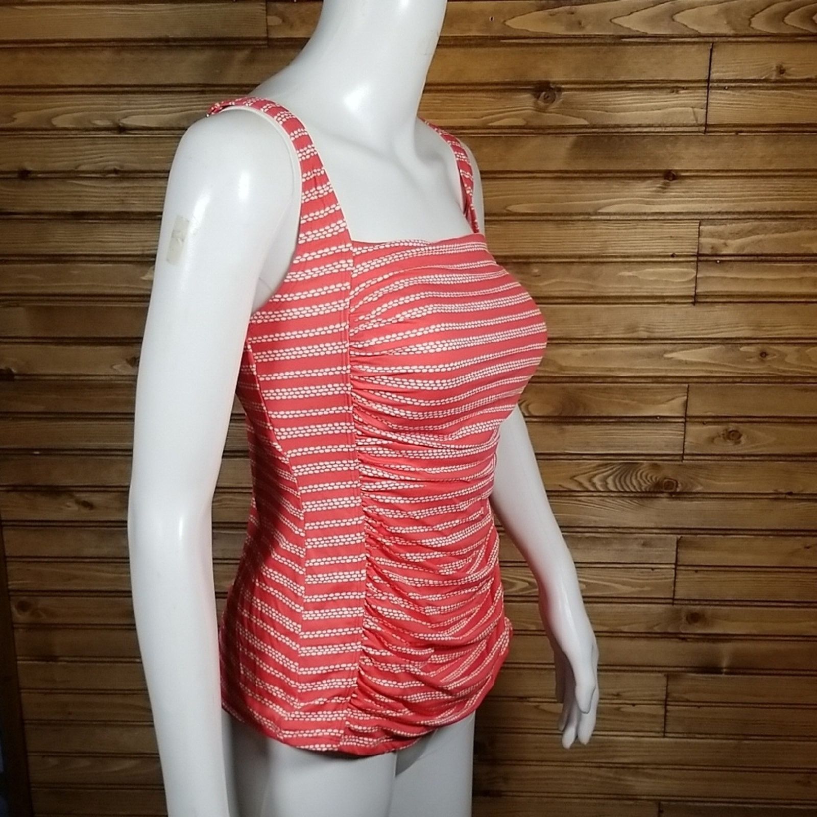 L.L. Bean L.L. Bean Pink Ruched Swim Suit Tankini Top Size 10 Size L / US 10 / IT 46 - 3 Thumbnail