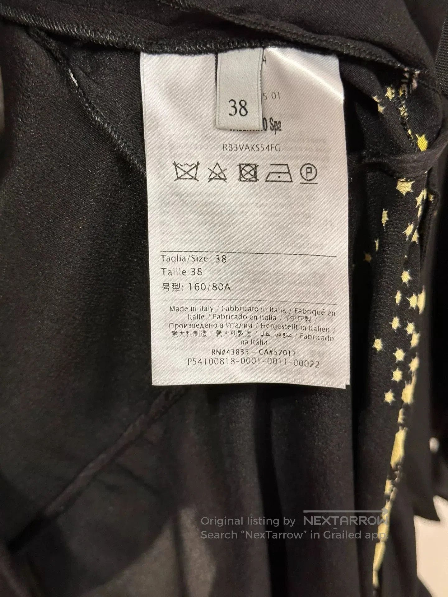 Valentino Valentino Silk Short. Size S / US 4 / IT 40 - 3 Thumbnail