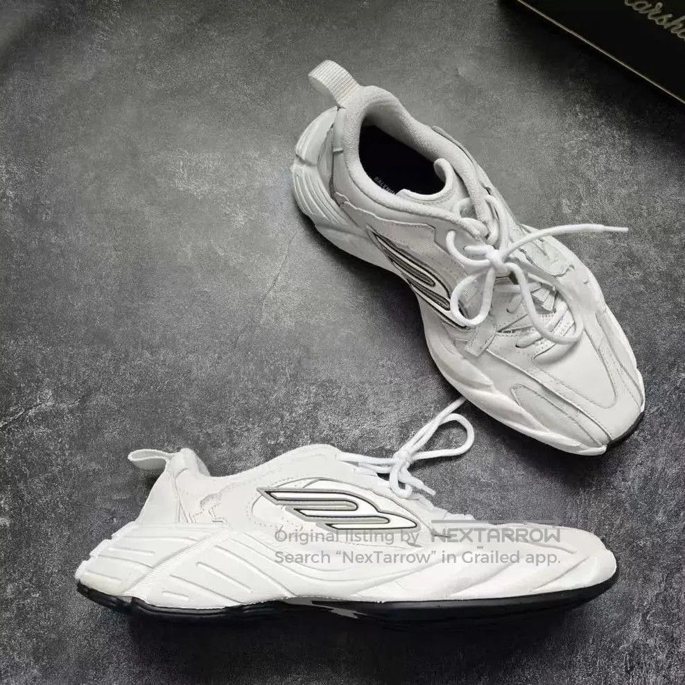 Balenciaga White Chunky Low-Top Sneakers Size 9. Size US 9 / EU 42 - 6 Thumbnail
