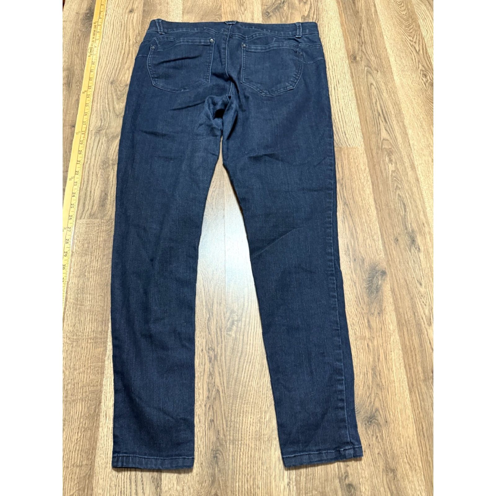 Vintage Mac and Me Jeans Women's 12 Black Denim Skinny Dark Wash Pockets 5-Pocket Inseam 28 Size 34" / US 12 / IT 48 - 2 Thumbnail