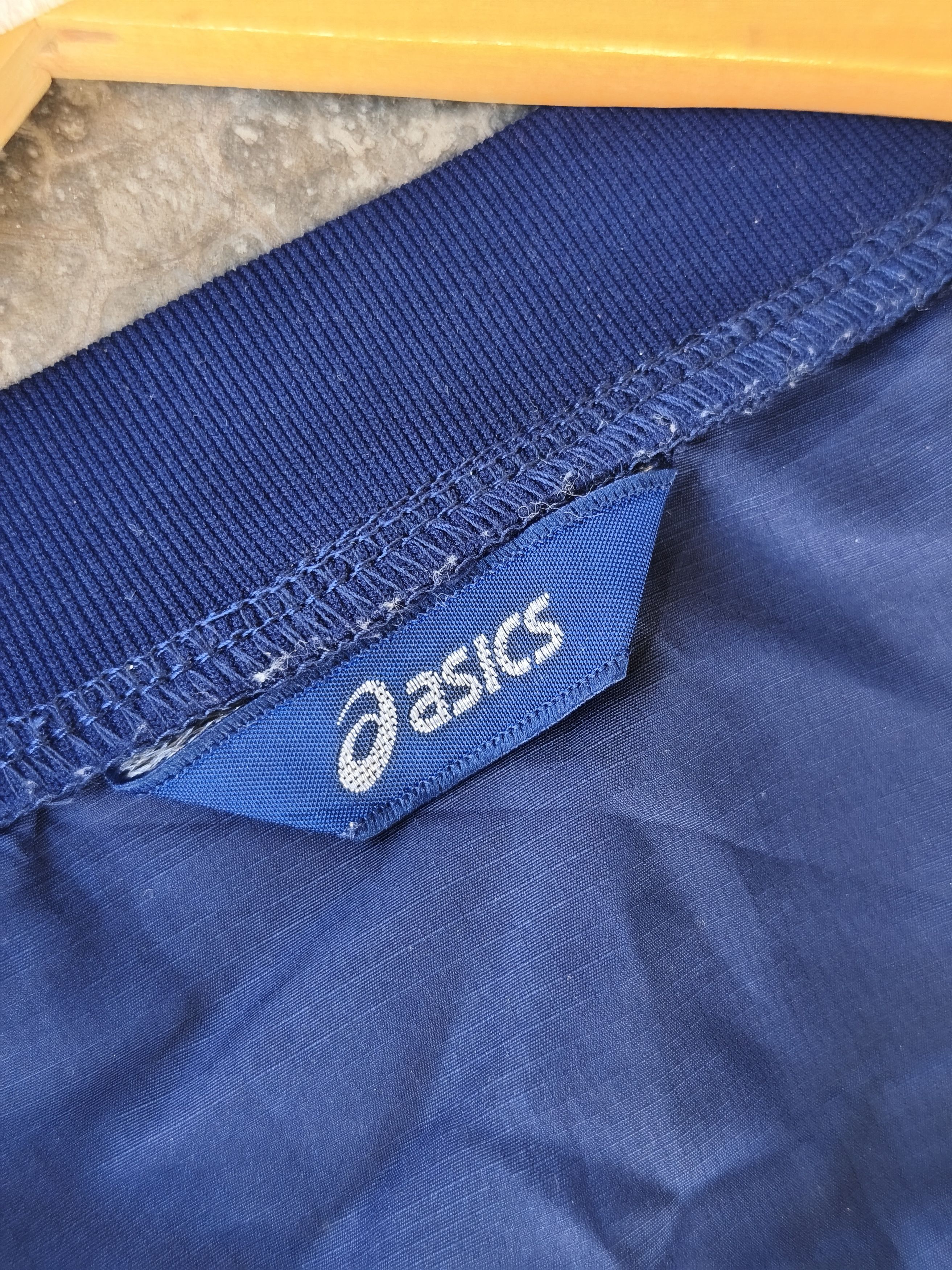 Asics Vintage ASICS Windbreaker Pullover Jacket - 2000s Navy Red Size US L / EU 52-54 / 3 - 10 Thumbnail