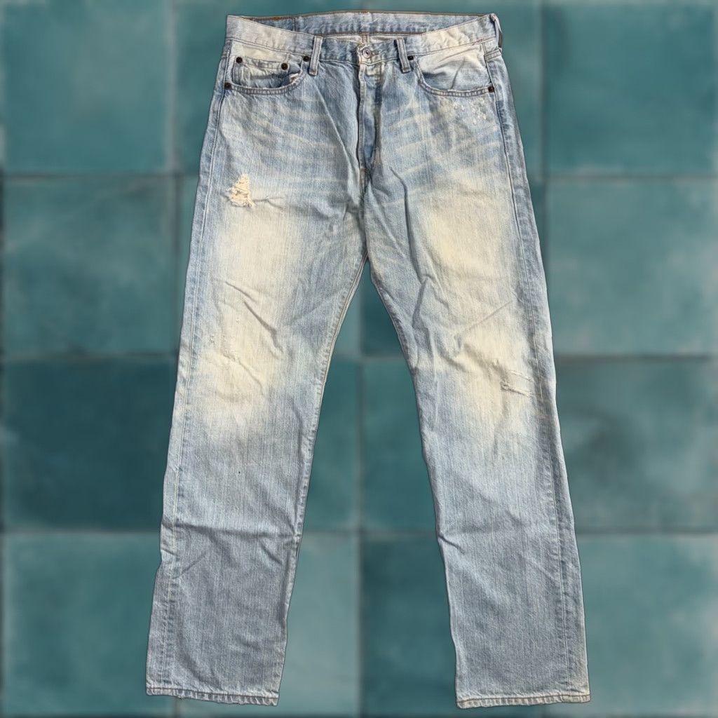 Levi's VINTAGE Levi's 501 Jeans Straight Leg 34x32 Blue Light Wash 90s Mens Size US 34 / EU 50 - 1 Thumbnail