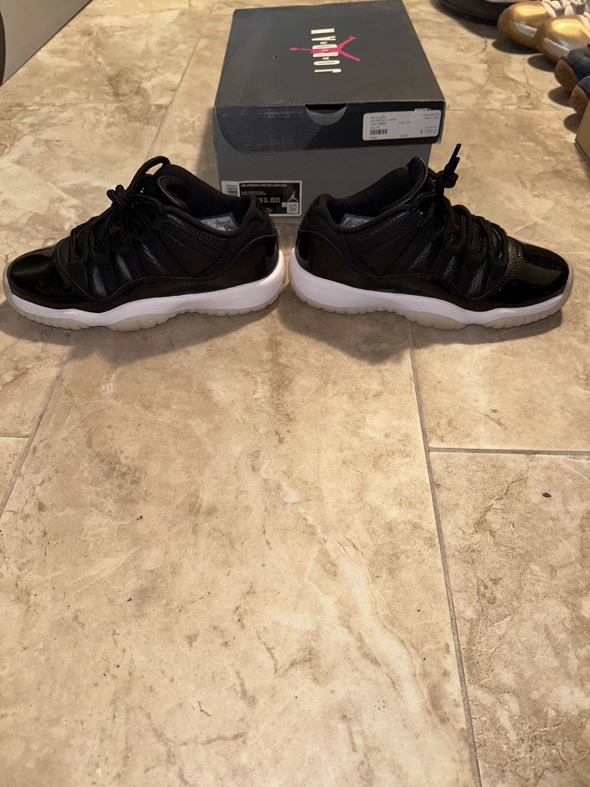 Jordan Brand × Nike Air Jordan 11 72-10 Low Size US 5 / EU 37 - 4 Thumbnail