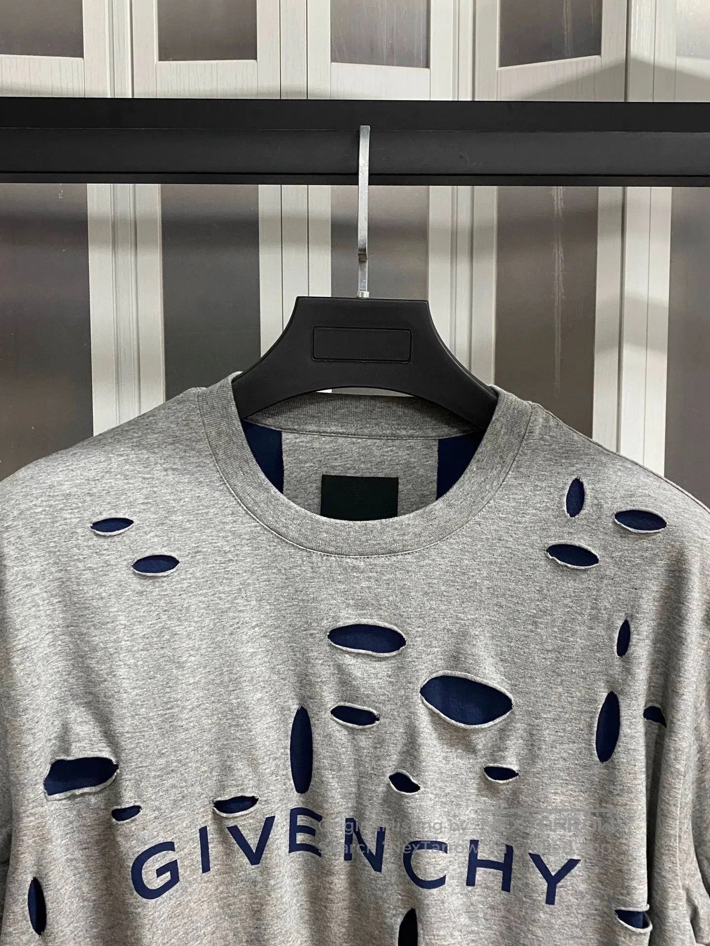 Givenchy givenchy distressed layered short sleeve t-shirt. Size US XXS / EU 40 - 2 Thumbnail