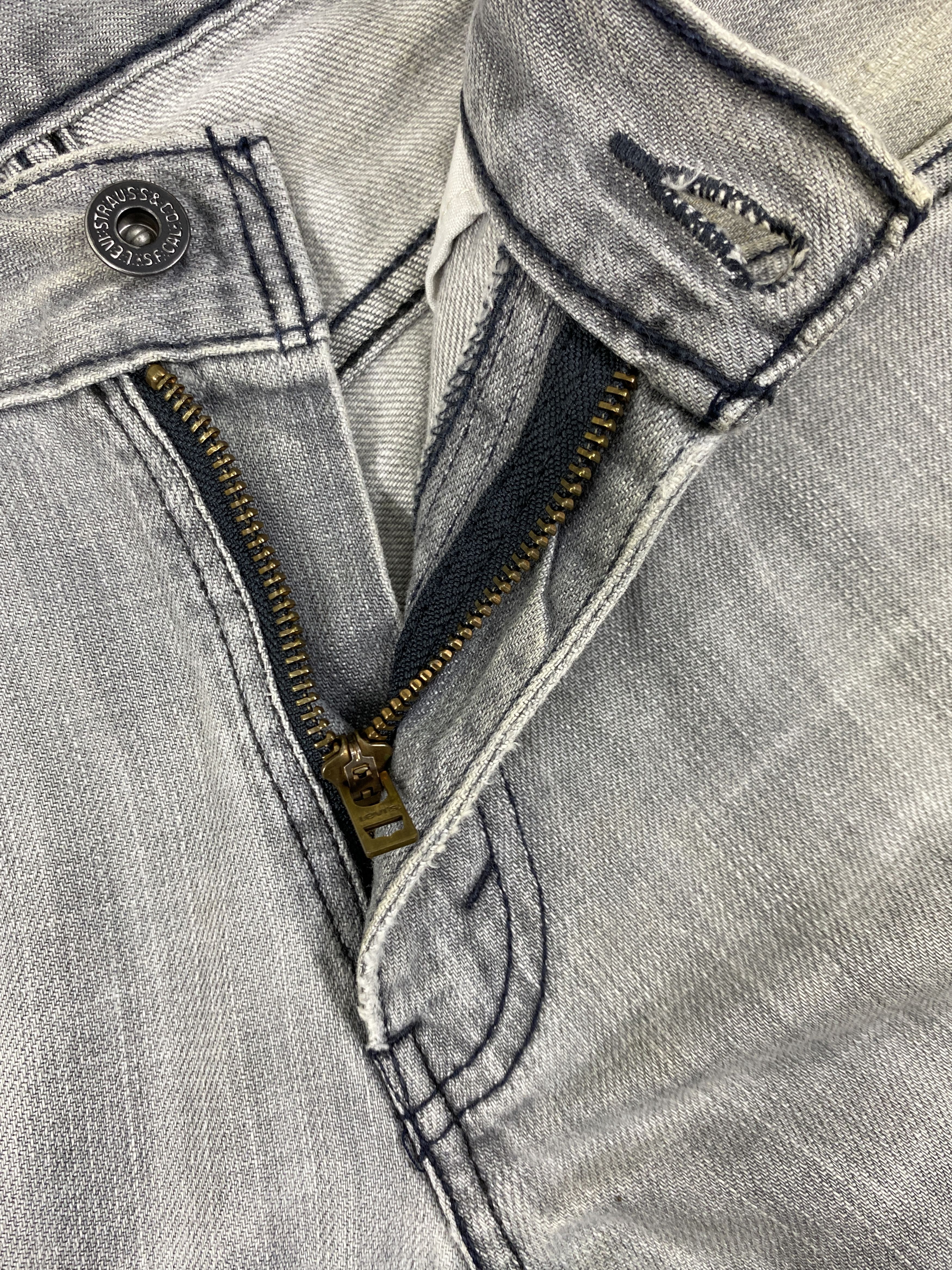 Levi's Grey Levi's 514 Jeans 29x29 Denim -JN2126 Size US 29 - 7 Thumbnail