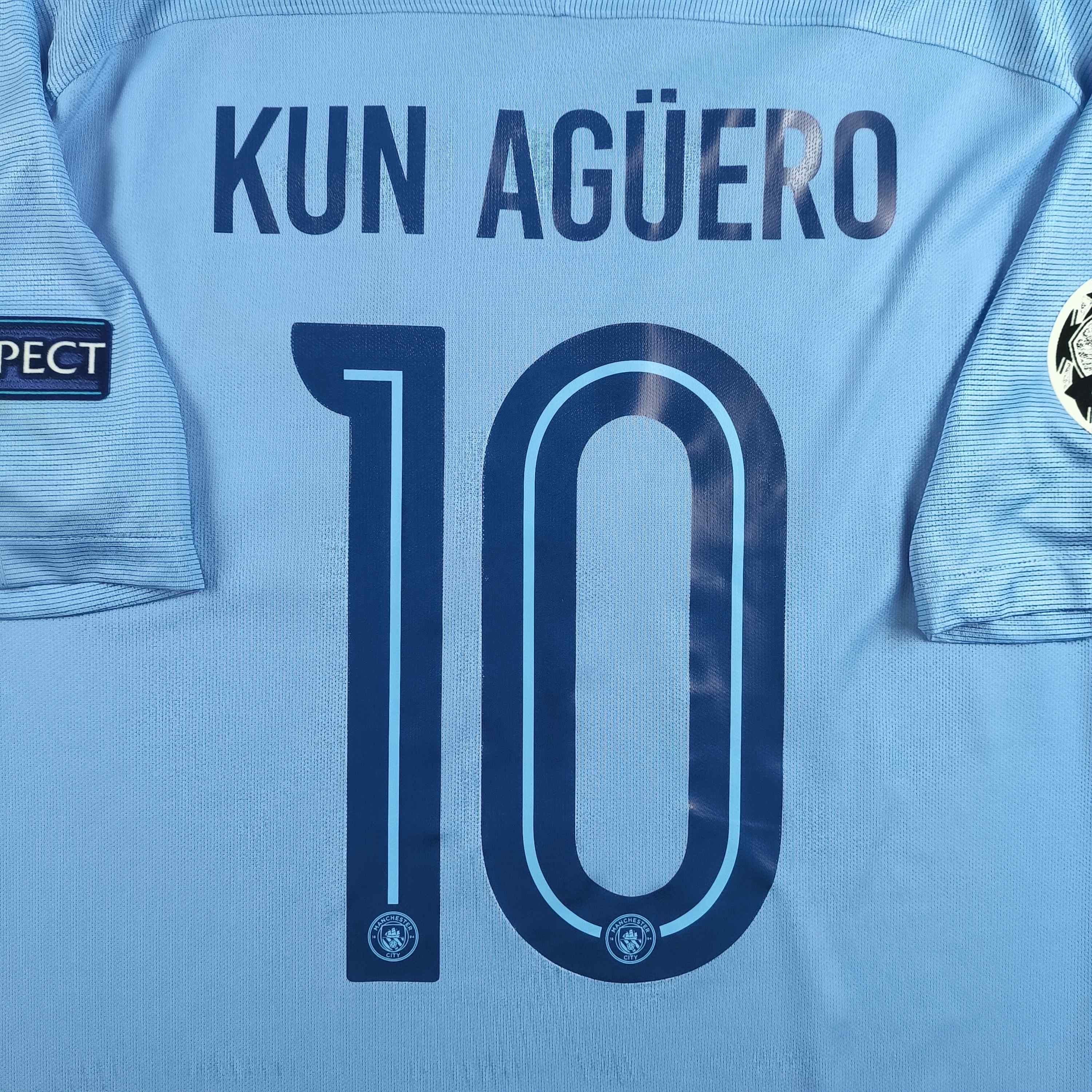 Nike Manchester City 17-18 home UCL Kun Agüero football jersey XL Size US XL / EU 56 / 4 - 10 Thumbnail