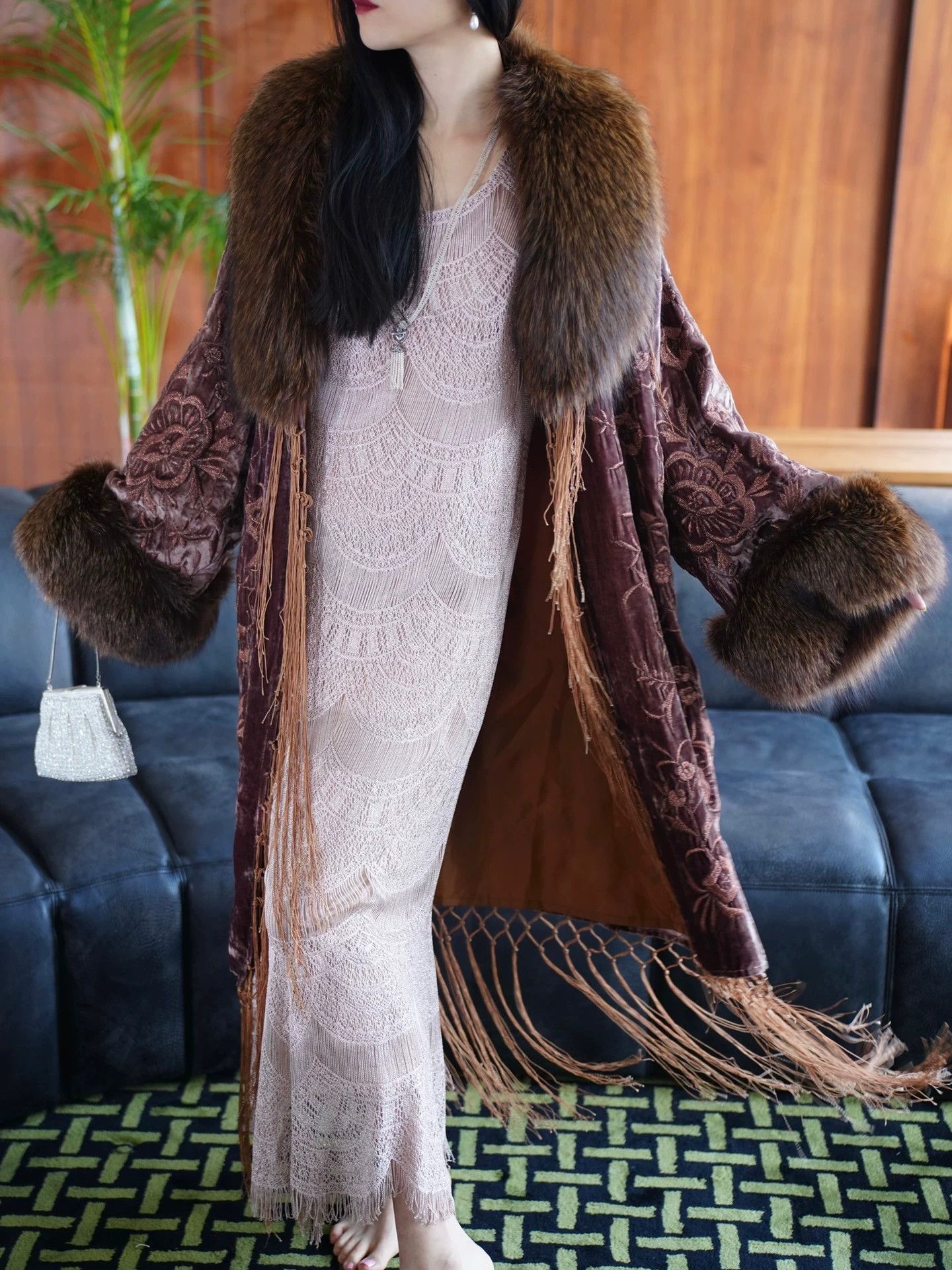 Other 1990s Vintage Plum Velvet Embroidered Tassel Fox Fur Kimono Size ONE SIZE - 7 Thumbnail