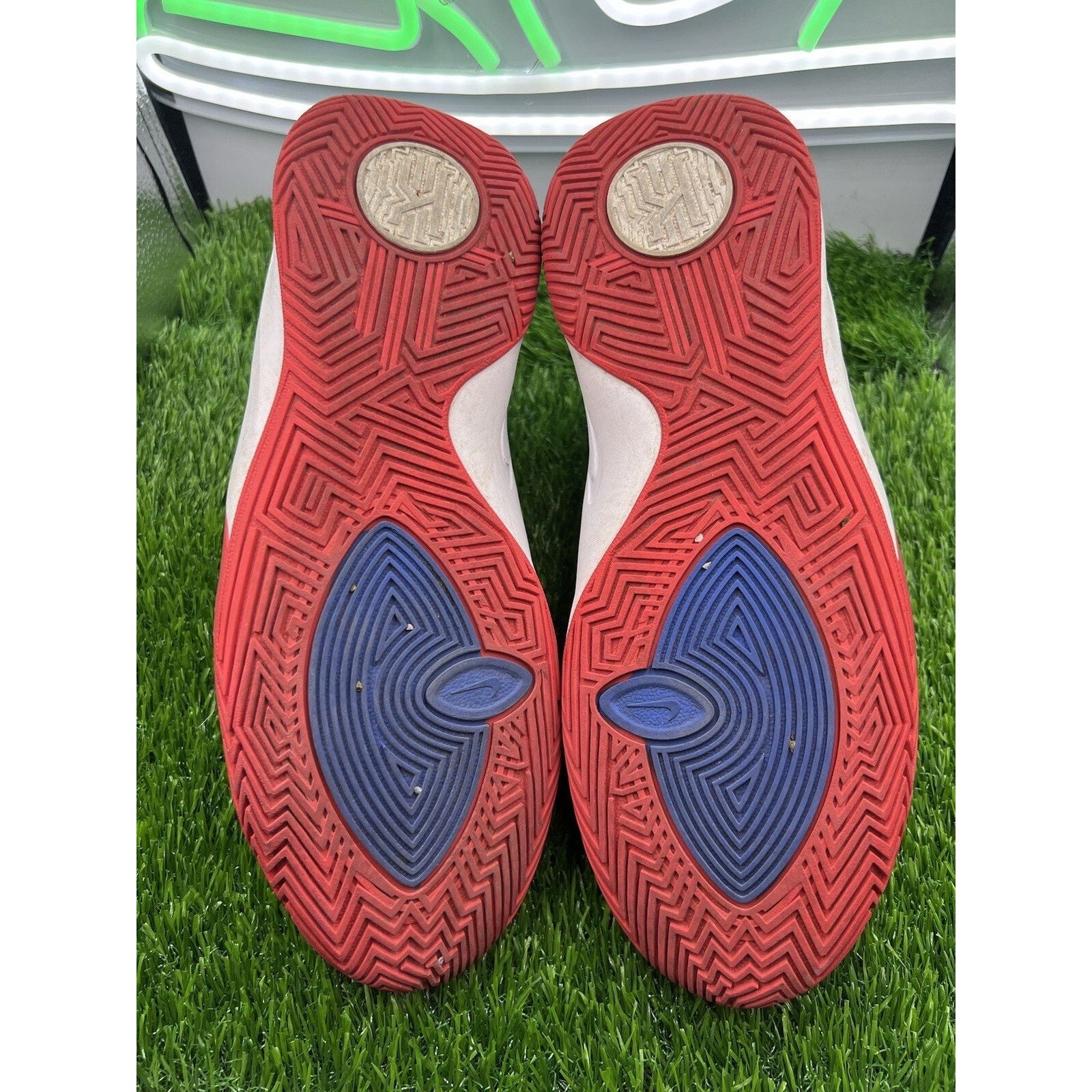 Nike Nike Kyrie Flytrap 2 AQ3412-401 Shoes Size 7Y Size US 7 / EU 40 - 7 Thumbnail