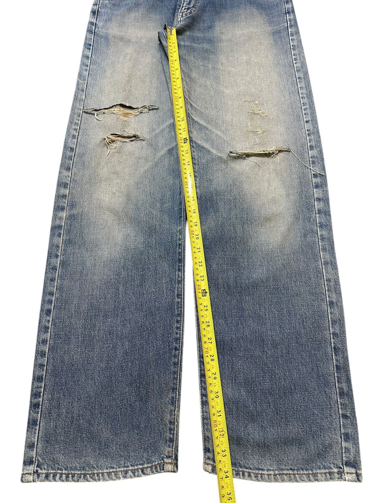 Japanese Brand Vintage Japanese Brand Faded Wash Distressed Baggy Jeans Size US 34 / EU 50 - 13 Thumbnail