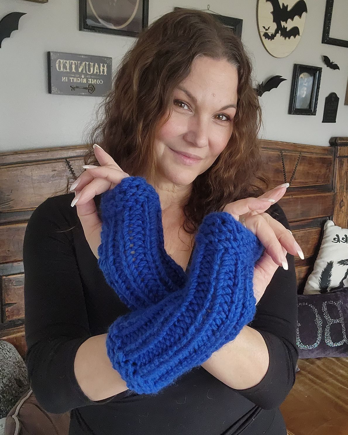 Handmade Hand Knit Fingerless Gloves, Armwarmers in Blue Yarn, Womens Size ONE SIZE - 5 Thumbnail