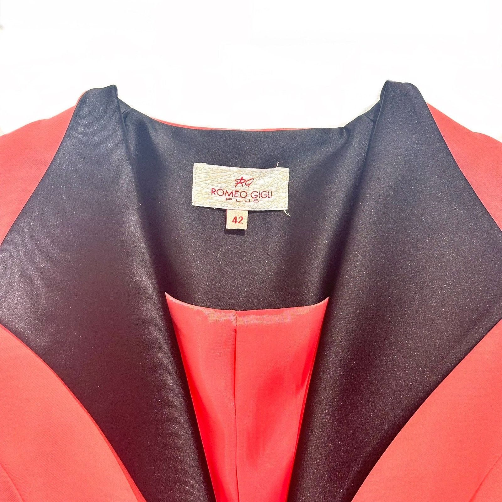Romeo Gigli Romeo Gigli y2k salmon black ceremonial 2 pcs suit dress Size M / US 6-8 / IT 42-44 - 4 Thumbnail