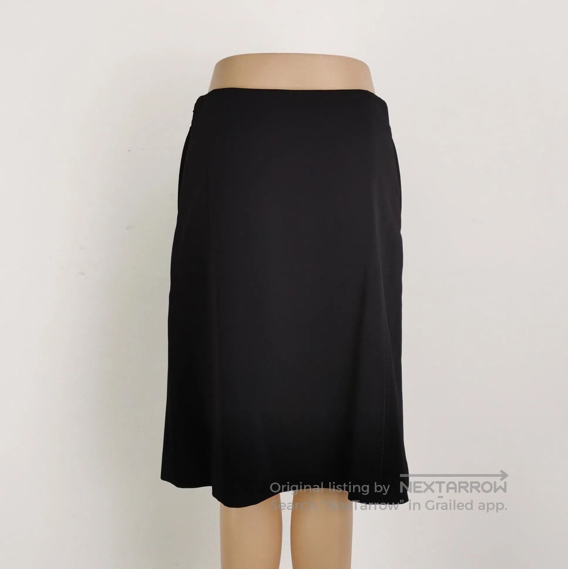 Prada Prada Solid Color Midi Skirt Size 4. Size 39" - 2 Thumbnail