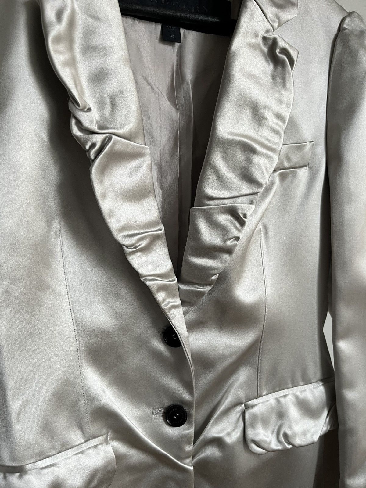 Burberry Burberry Prorsum 2010 lookbook silver satin blazer jacket Size M / US 6-8 / IT 42-44 - 6 Thumbnail