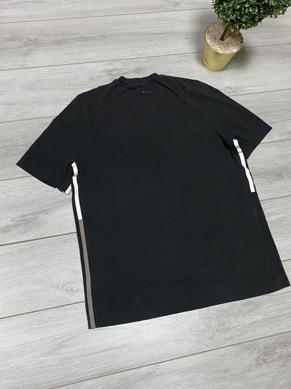 Yohji Yamamoto Y-3 Yohji Yamamoto x Adidas t-shirt three stripes Size US L / EU 52-54 / 3 - 10 Thumbnail