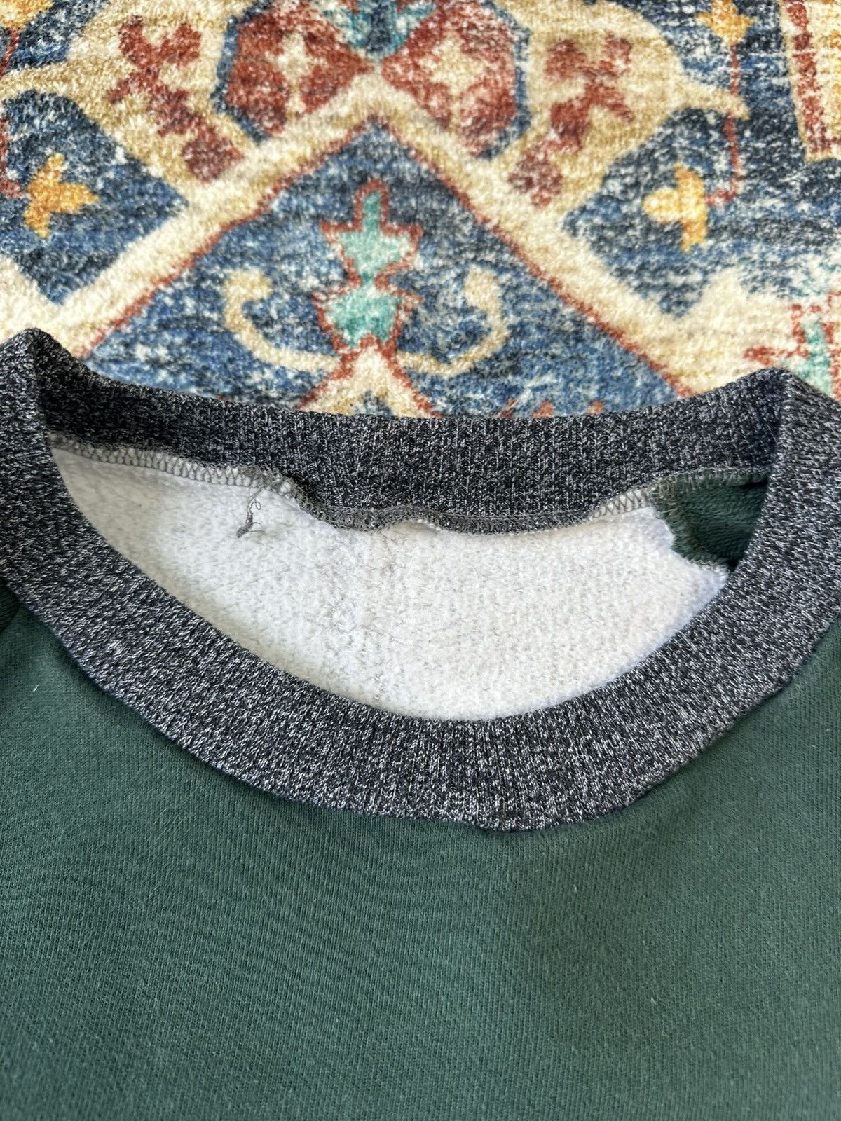 Vintage Vintage Split Colour Crewneck Size XL Size US XL / EU 56 / 4 - 4 Thumbnail