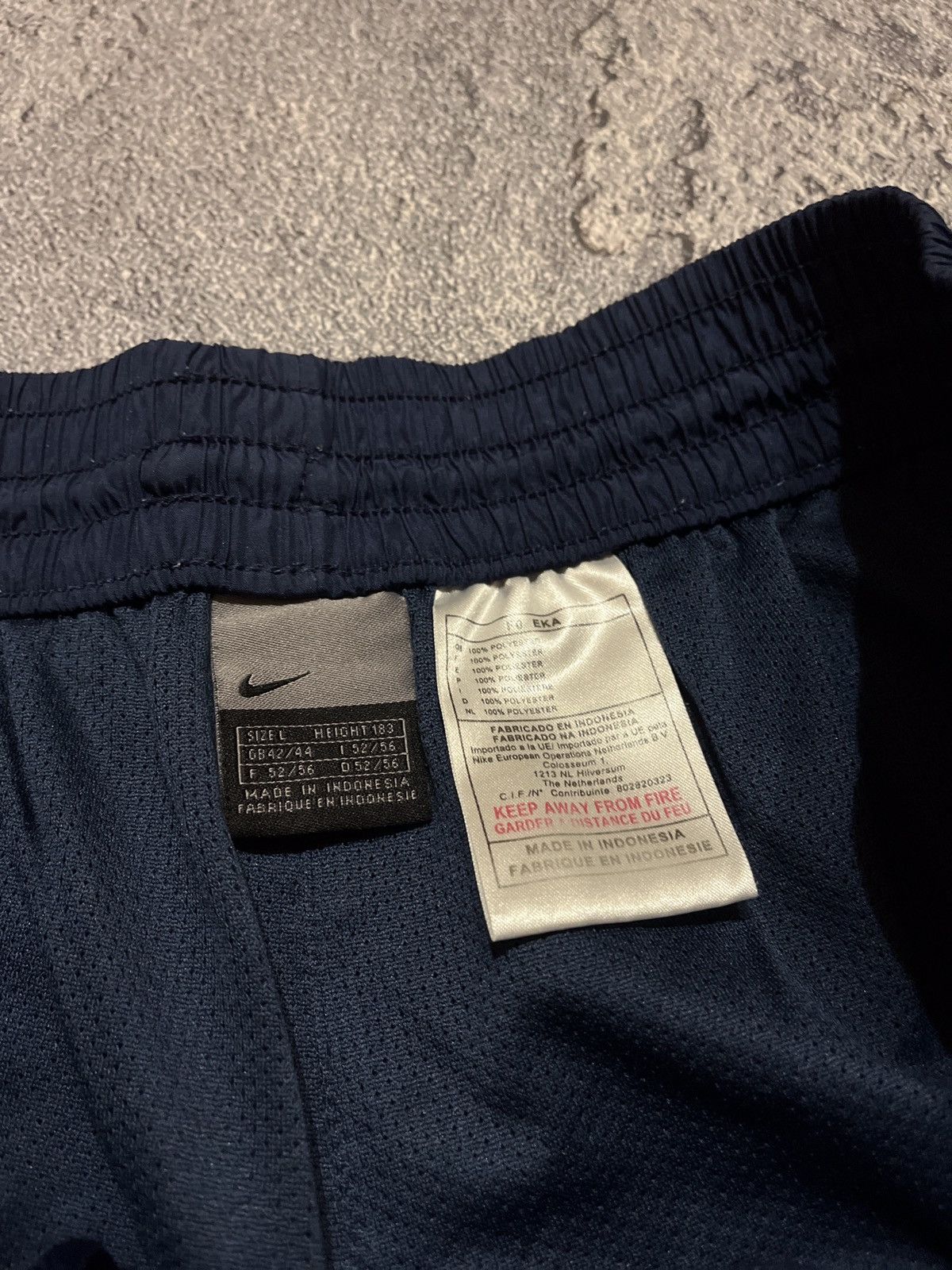 Nike × Vintage Vintage Mans Nike Team Shorts Swoosh Size US 36 / EU 52 - 5 Thumbnail