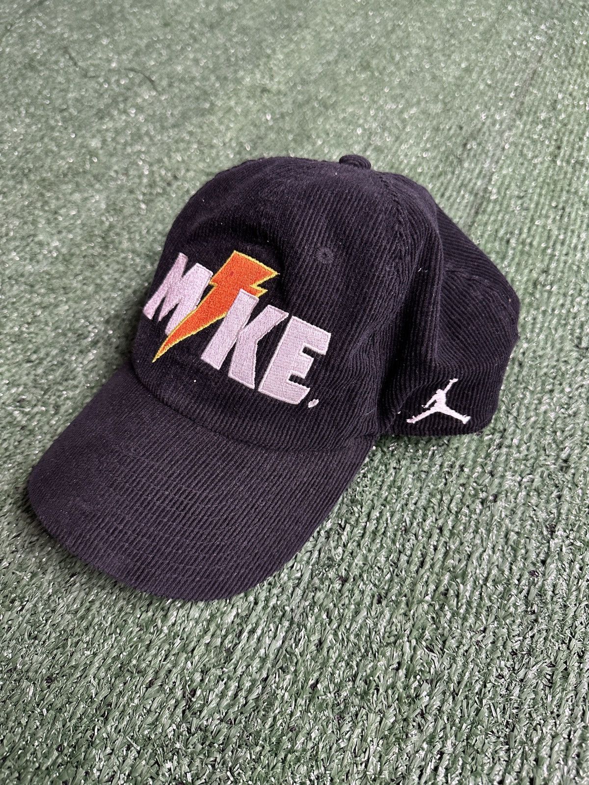 Jordan Brand VTG Jordan MIKE Gatorade Strapback Hat Size ONE SIZE - 2 Thumbnail