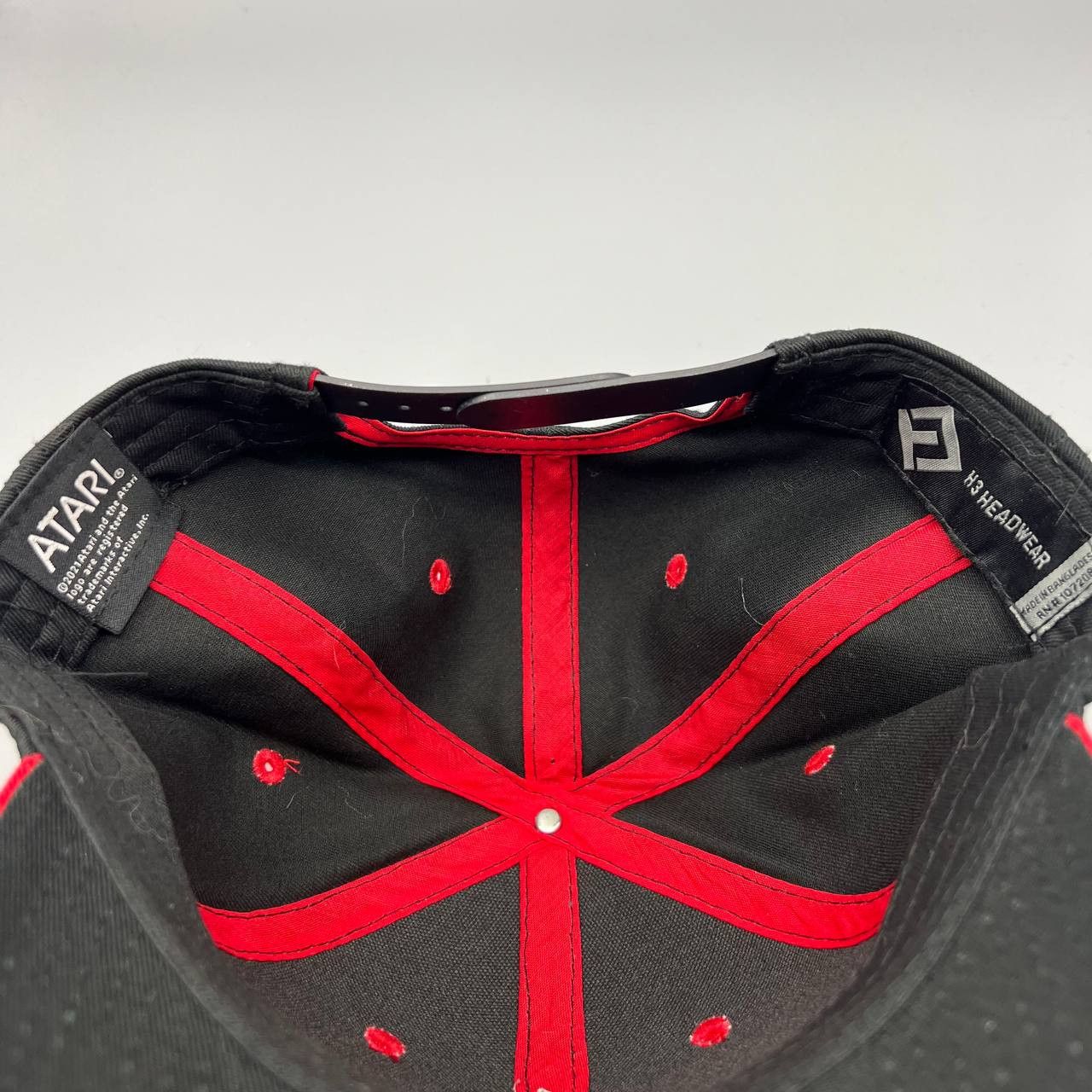 Other Atari Hat Men Black “Old School” Video Game Snap Back Cap Size ONE SIZE - 5 Thumbnail