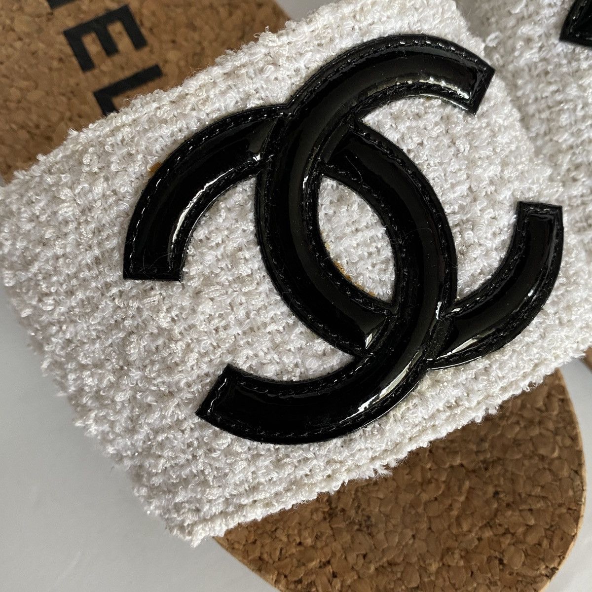 Chanel Chanel 20p Tweed CC logo Mules Size US 7.5 / IT 37.5 - 8 Thumbnail
