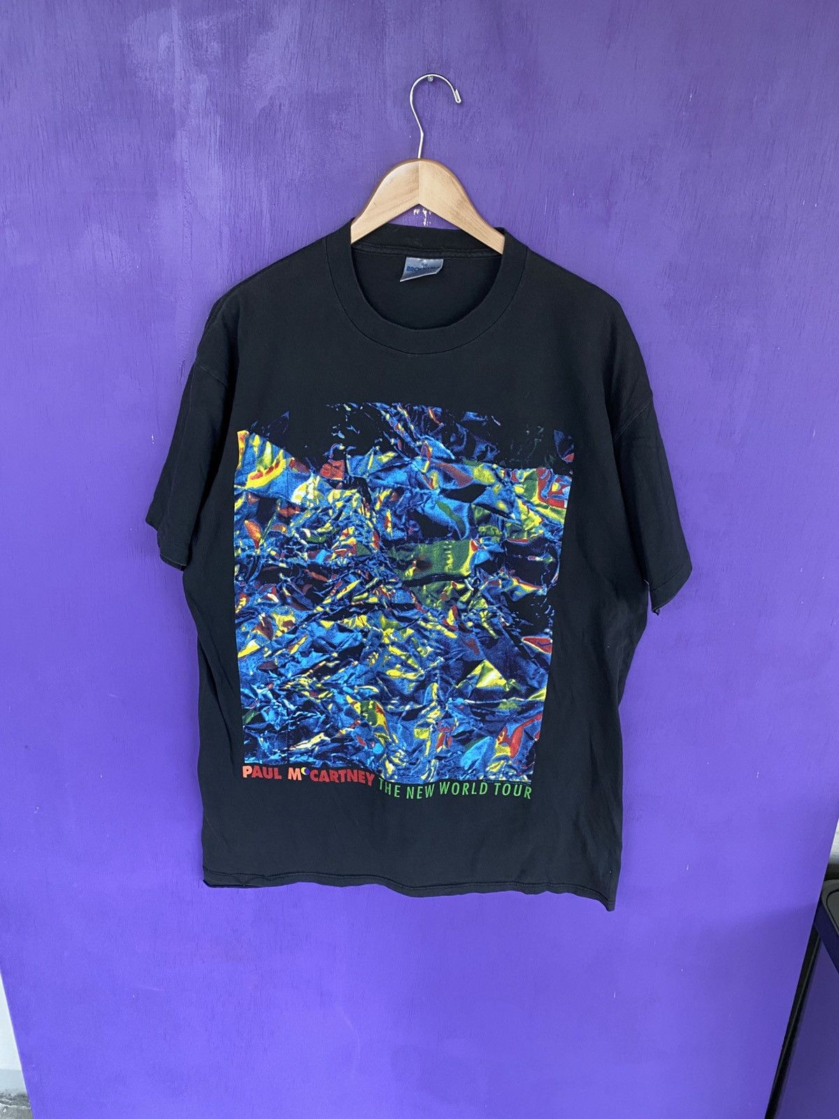 Band Tees Vintage 1993 Paul McCartney new world tour tee Size US XL / EU 56 / 4 - 1 Thumbnail