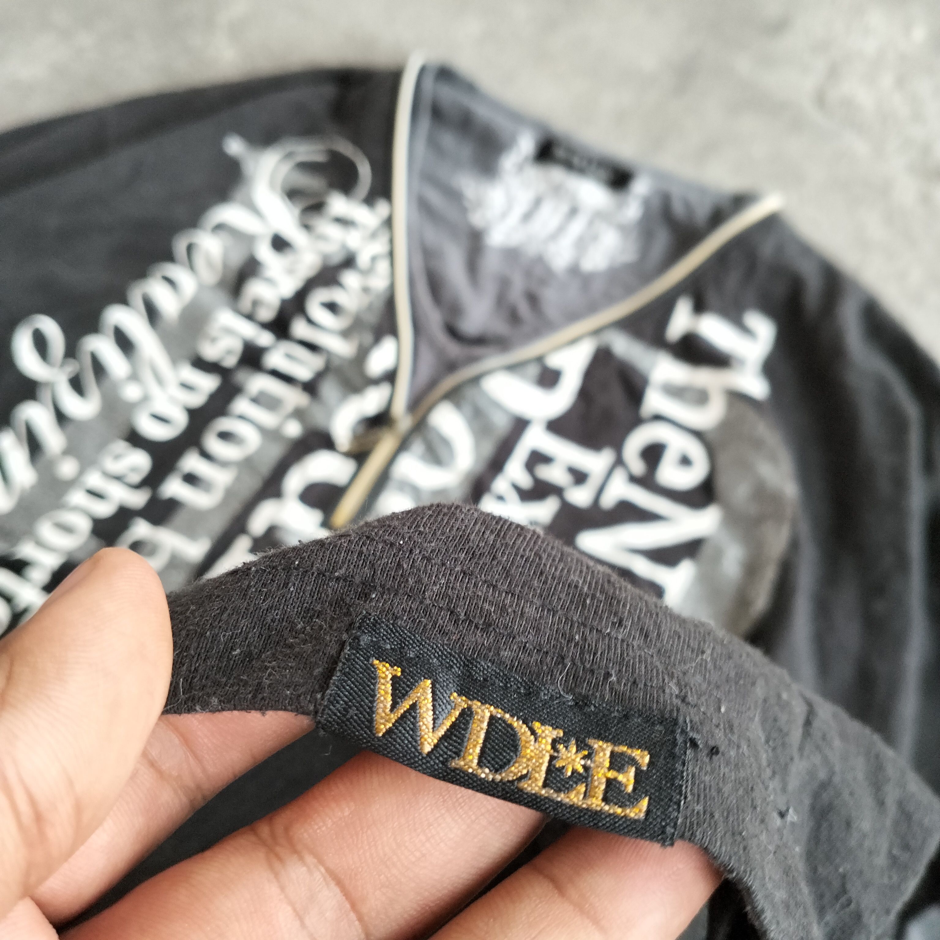 Vintage WILD LIFE LONGSLEEVE BLACK POEM TEE Size US XXL / EU 58 / 5 - 4 Thumbnail