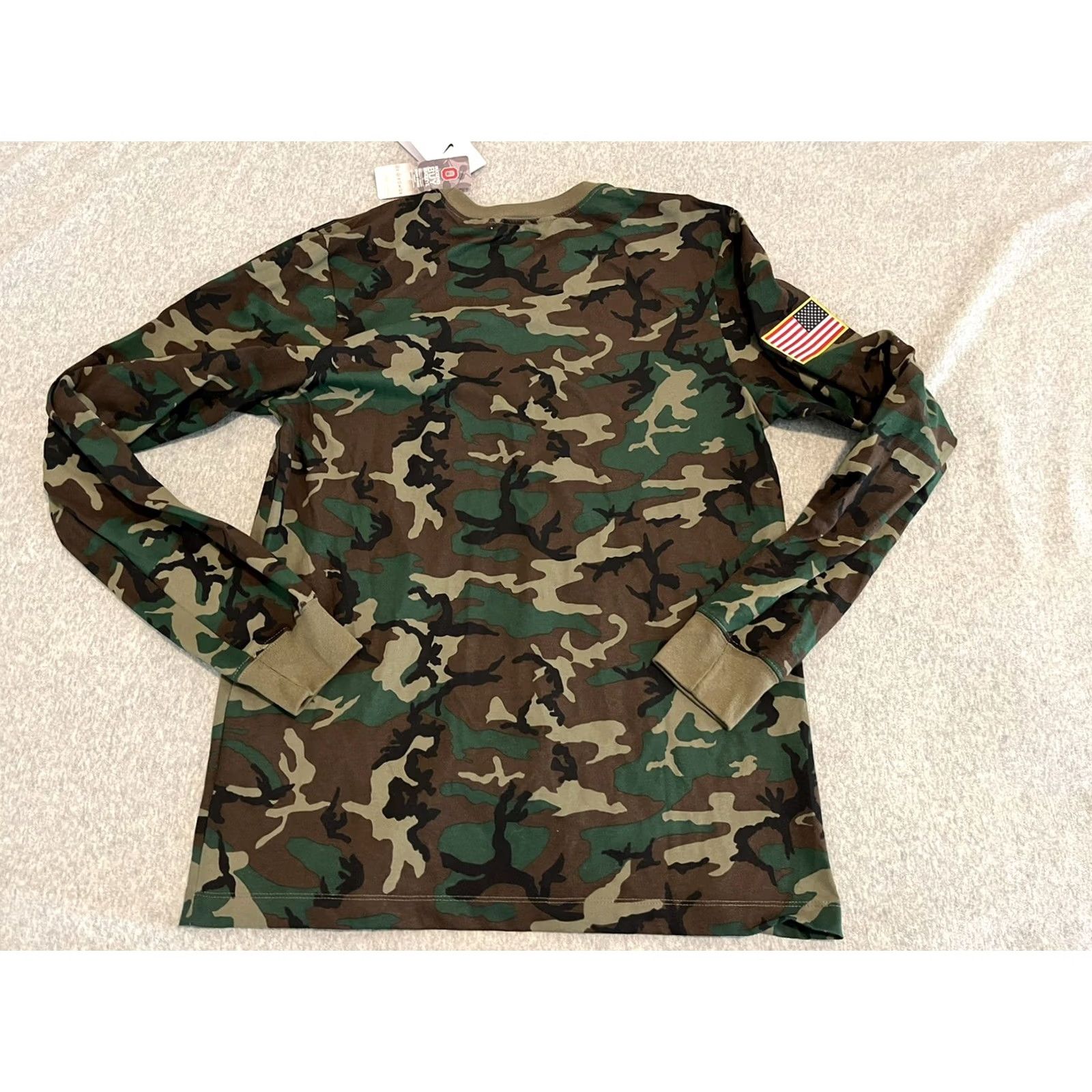 Nike Nike Ohio State Buckeyes Camouflage Long Sleeve Shirt USA Flag Dri-Fit Mens Medium NWT Size US M / EU 48-50 / 2 - 4 Thumbnail