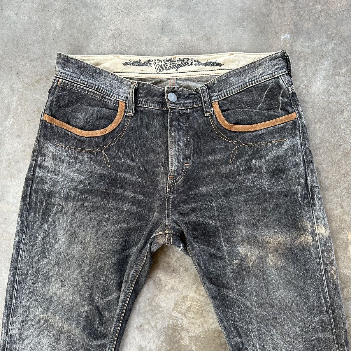 Japanese Brand Vintage Wrangler Distressed Raw Faded Denim Flare Jean Pant Size US 35 - 3 Thumbnail