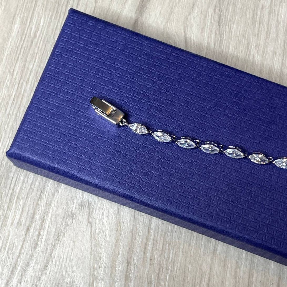 Swarovski Swarovski Swan White Rhodium Bath Bracelet Medium Size ONE SIZE - 3 Thumbnail