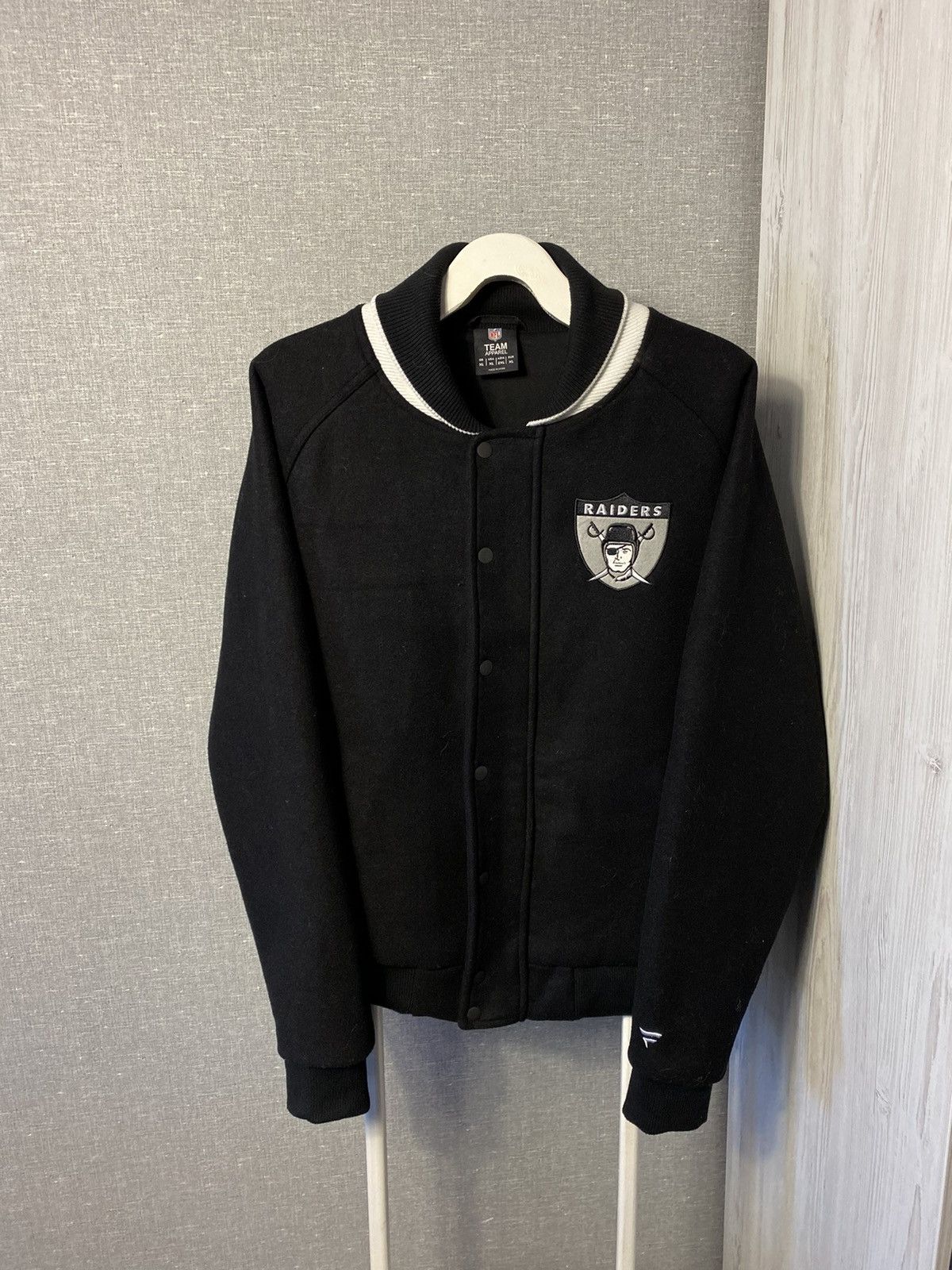 NFL × Vintage Vintage Raiders NFL WOOL Bomber Jacket BIG LOGO Size XL Size US XL / EU 56 / 4 - 4 Thumbnail