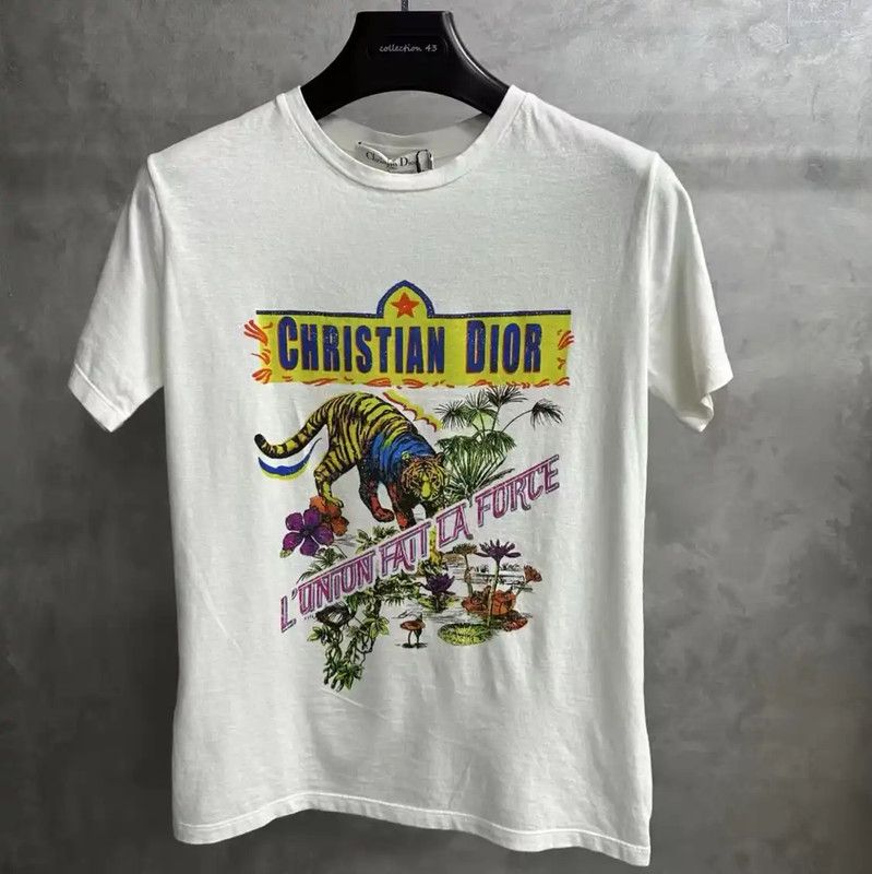 Dior Dior White Cotton Ladies T-Shirt with Graphic Design 0089 Size S / US 4 / IT 40 - 1 Thumbnail
