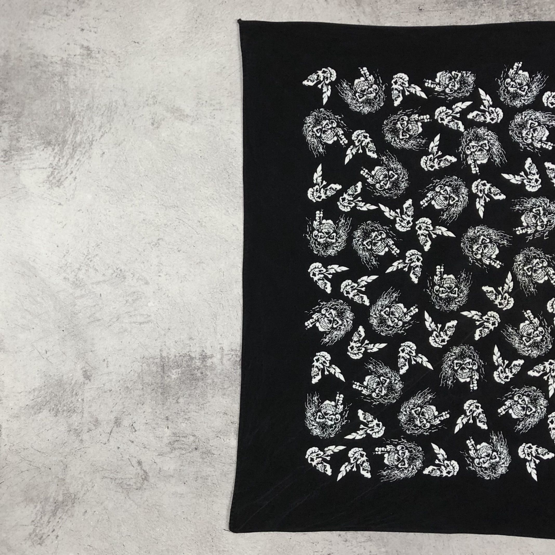 Vintage Vintage Tronseal Skulls Bandana iron maiden eddie Size ONE SIZE - 8 Thumbnail