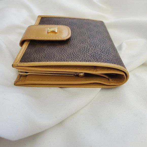Celine Vintage Celine Triomphe Compact Waller Cardholders Size ONE SIZE - 10 Thumbnail