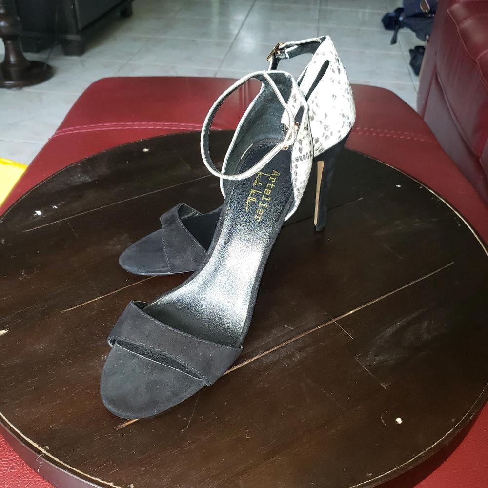Nicole Miller Nicole Miller NWOT Artelier Ankle Animal Print Sandal 8.5 Size US 8.5 / IT 38.5 - 7 Thumbnail