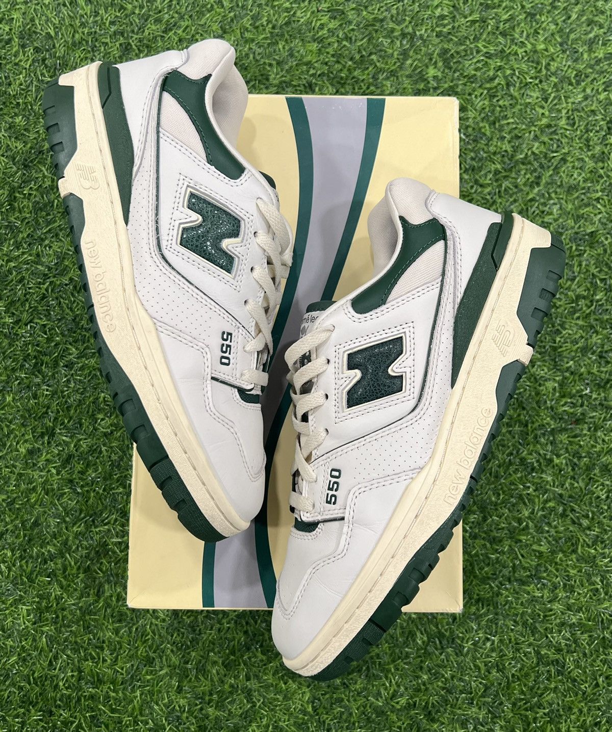 image of Aime Leon Dore 550 White Green Shoes, Men's (Size 9)
