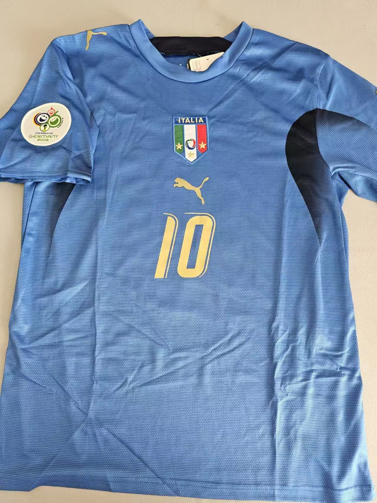 Puma 2006 World Cup Italy Totti Jersey Home XL Size US XL / EU 56 / 4 - 2 Thumbnail