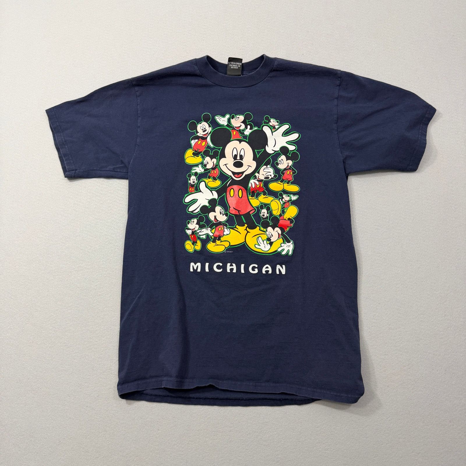 Vintage Vintage Disney Michigan Mickey Mouse Shirt Large Blue 90s Size US L / EU 52-54 / 3 - 1 Thumbnail