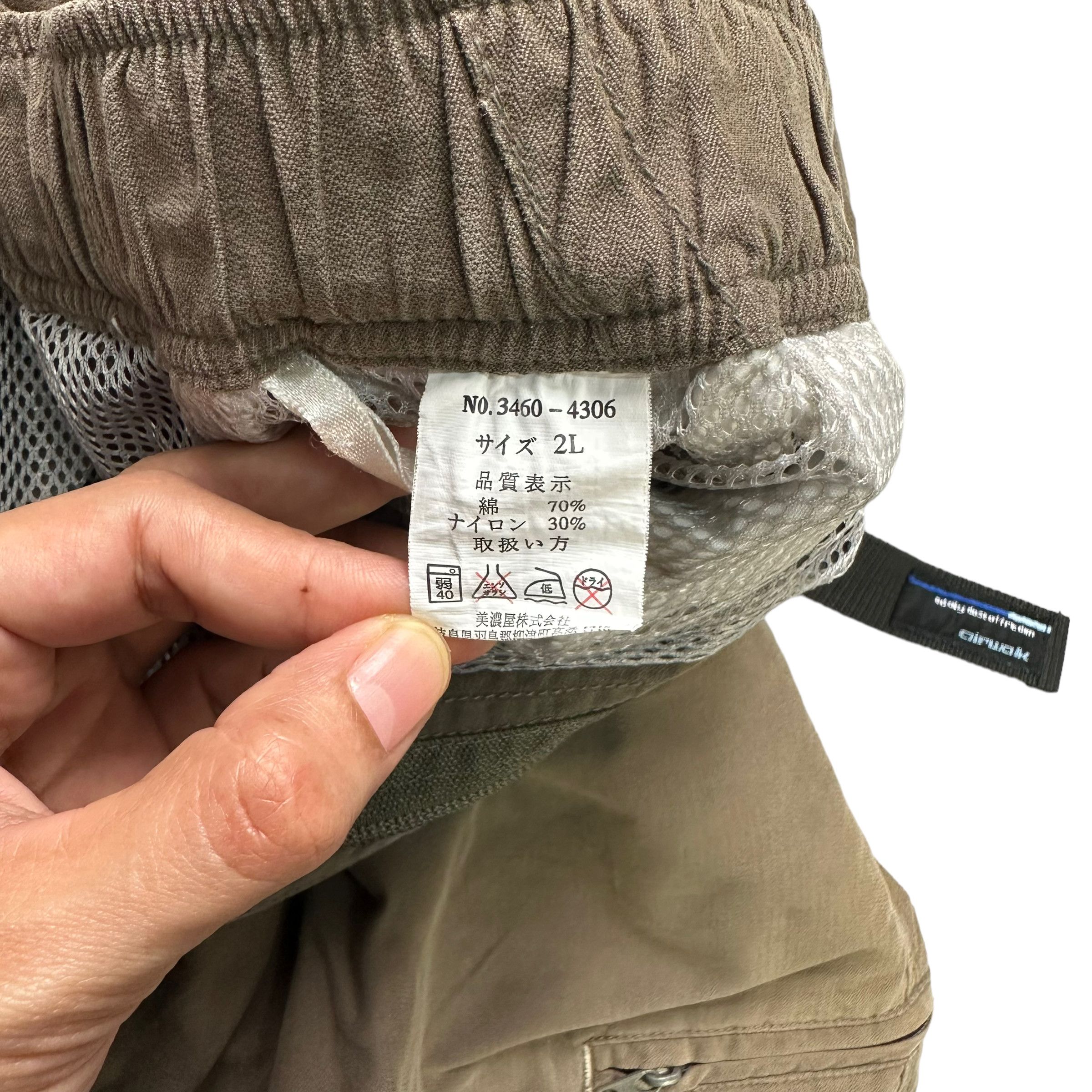 Airwalk AIRWALK MULTIPOCKET BELTED CARGO PANTS #7466-147 Size US 35 - 8 Thumbnail