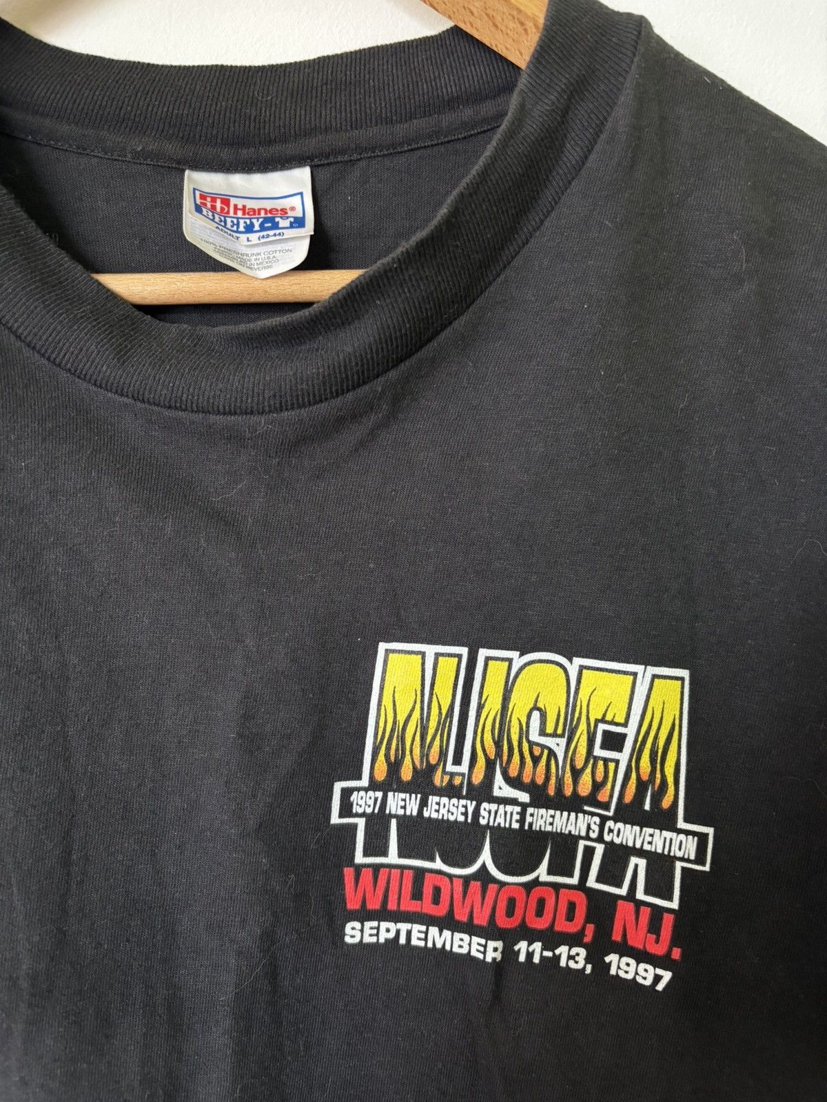 Hanes Vintage T-shirt Unique! Size US L / EU 52-54 / 3 - 3 Thumbnail