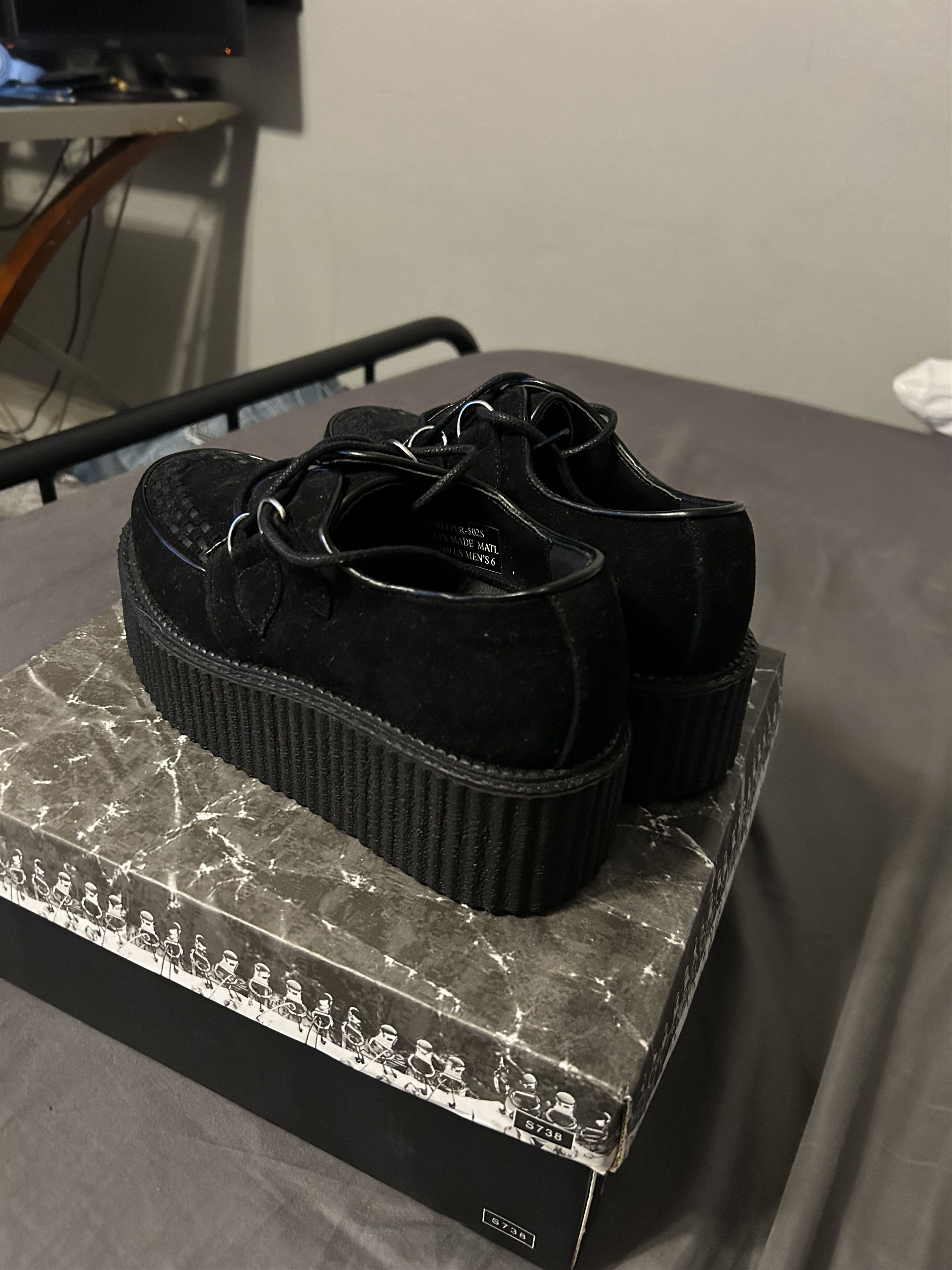 Demonia Cult V-CREEPER-502S Black Vegan Suede Size US 8 / IT 38 - 2 Thumbnail