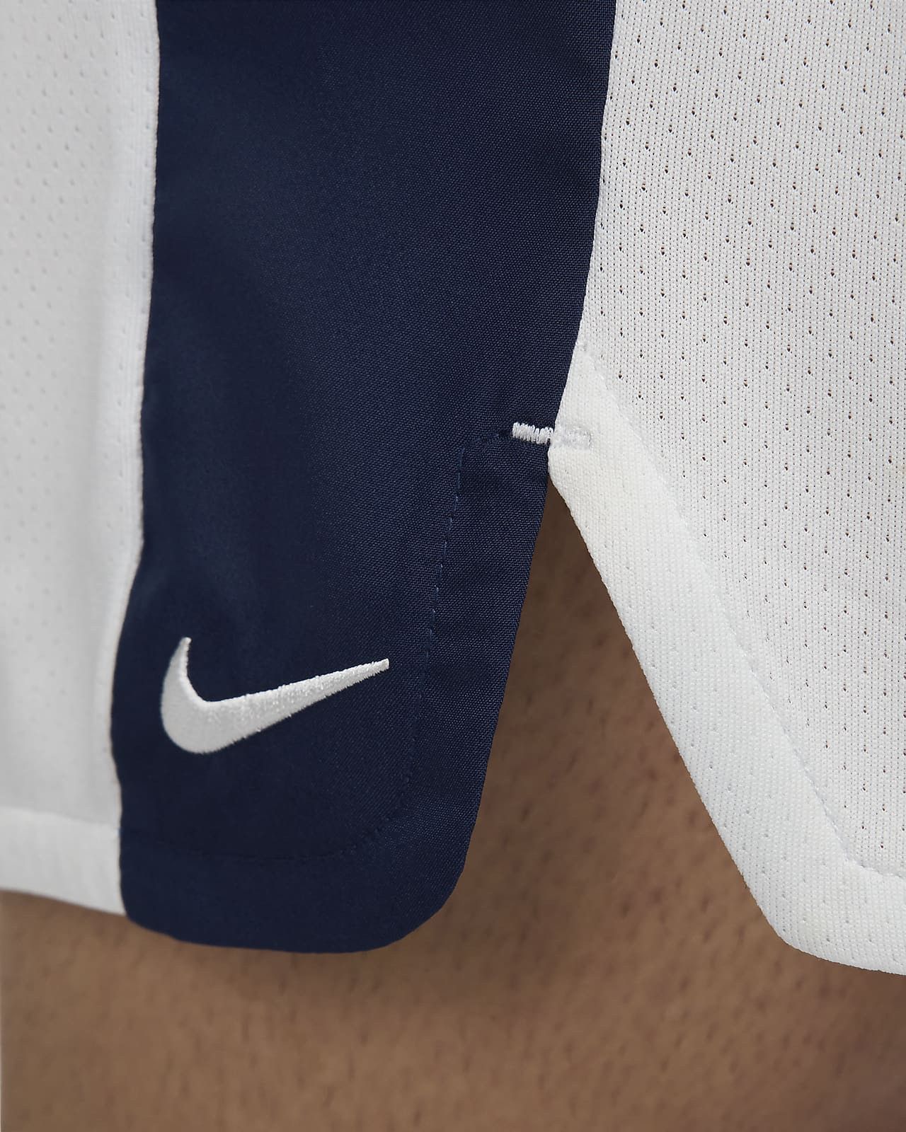 Nike Nike Track Club Dri-FIT 5” Brief-Lined White Running Shorts Size US 34 / EU 50 - 7 Thumbnail