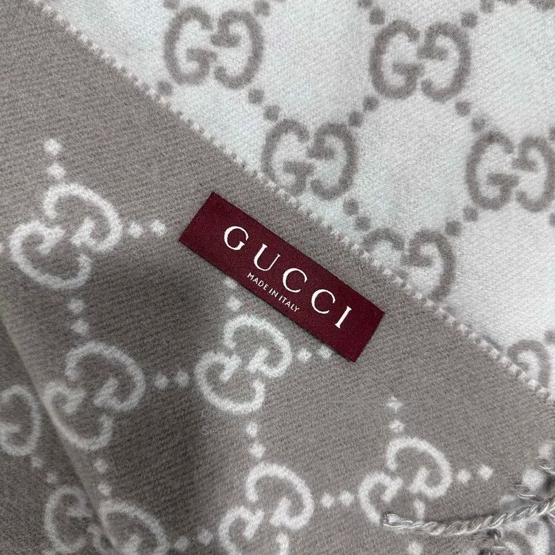 Gucci Gucci Old flower full print pure cashmere scarf Size ONE SIZE - 3 Thumbnail