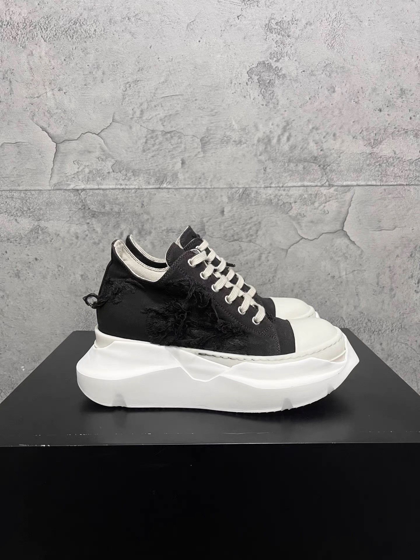 Rick Owens Rick Owens Thick Sole Destroyed Converse K34 Size US 6 / IT 36 - 2 Thumbnail